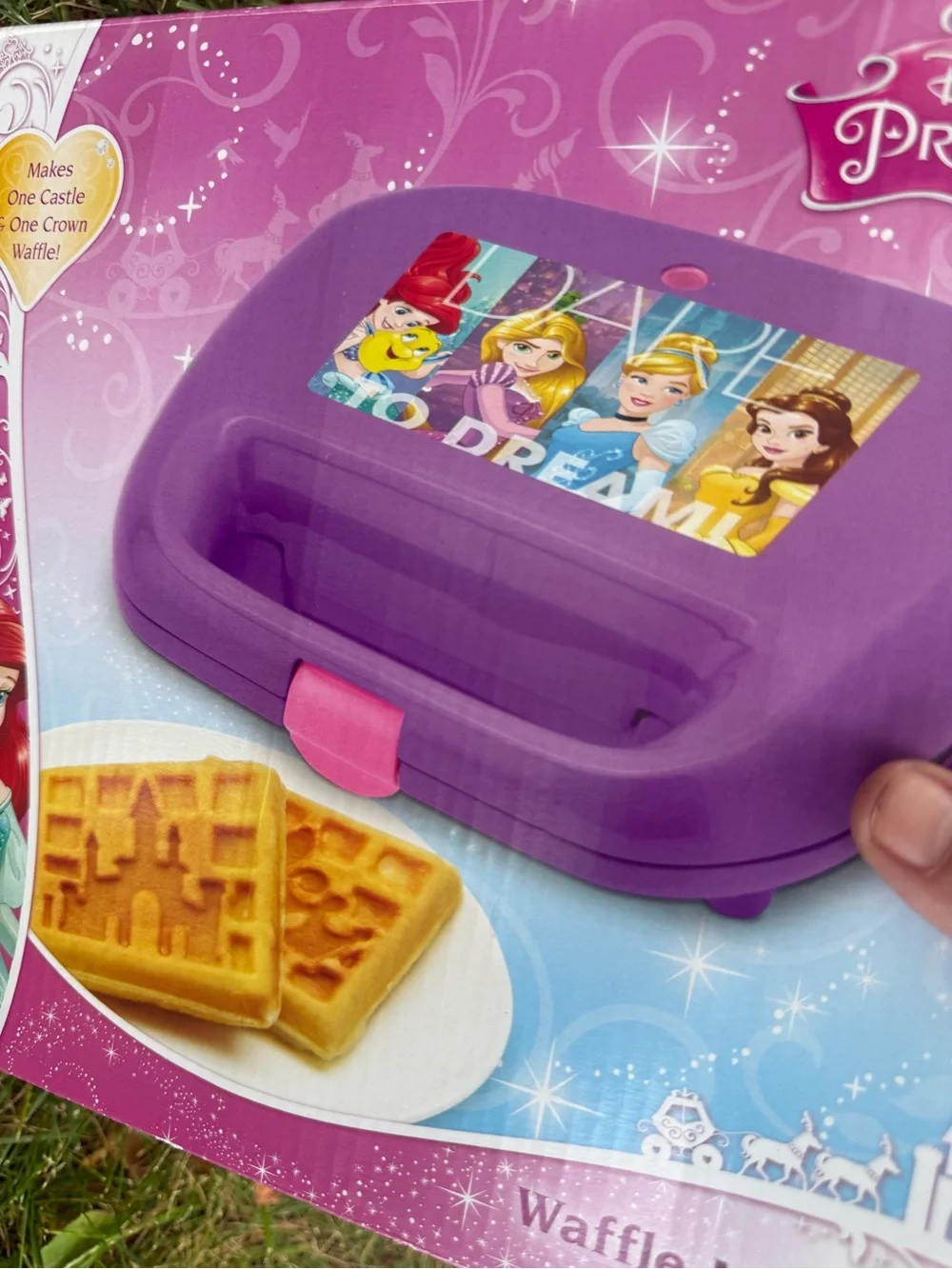 Disney Princess Waffle maker NEW IN BOX! Free gift!